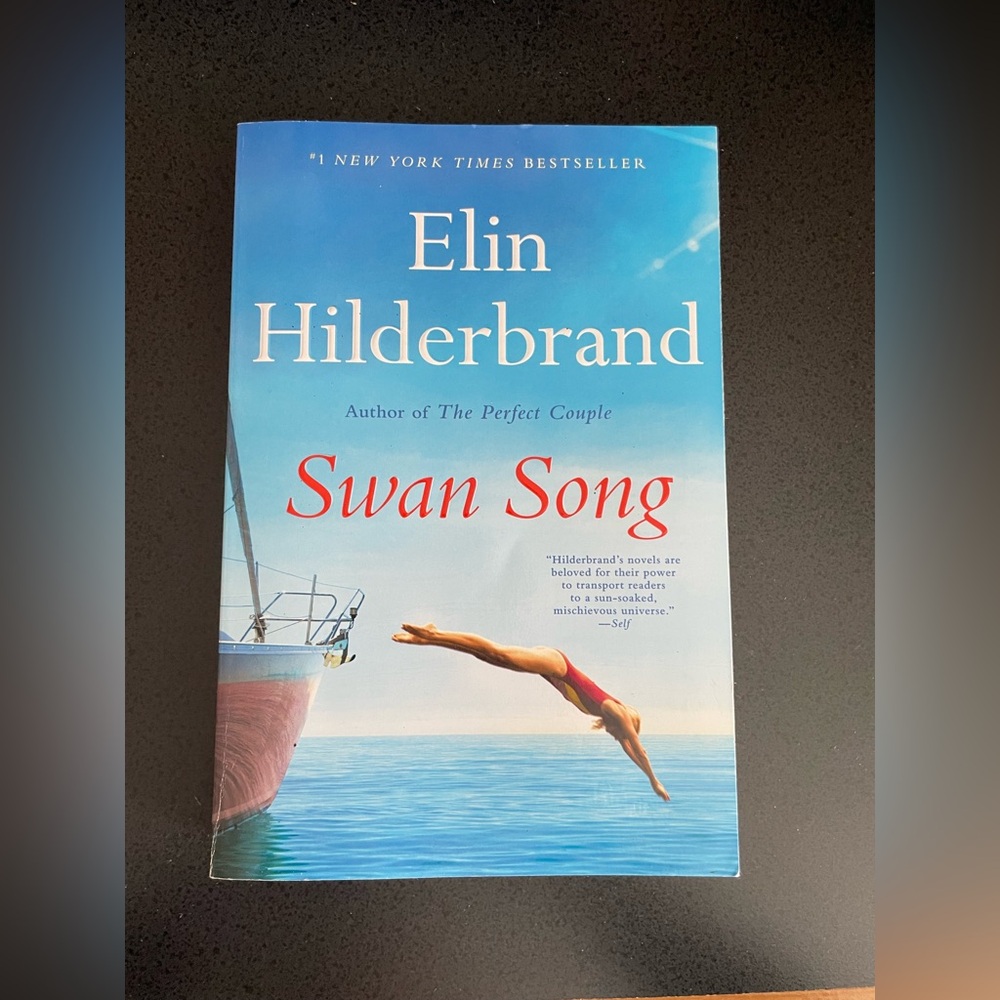 Elin Hilderbrand Swan Song book